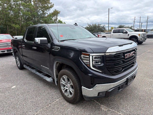 Used 2025 GMC Sierra 1500 SLT AWD/4WD image 11