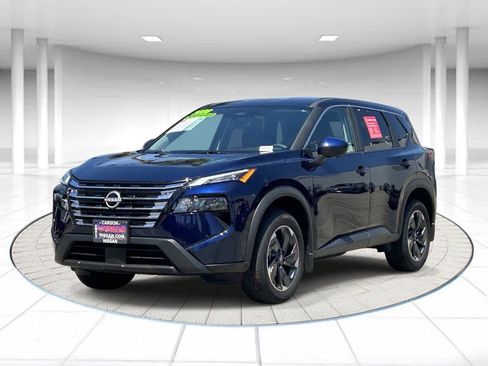 Certified 2026 Nissan Rogue SV FWD image 1
