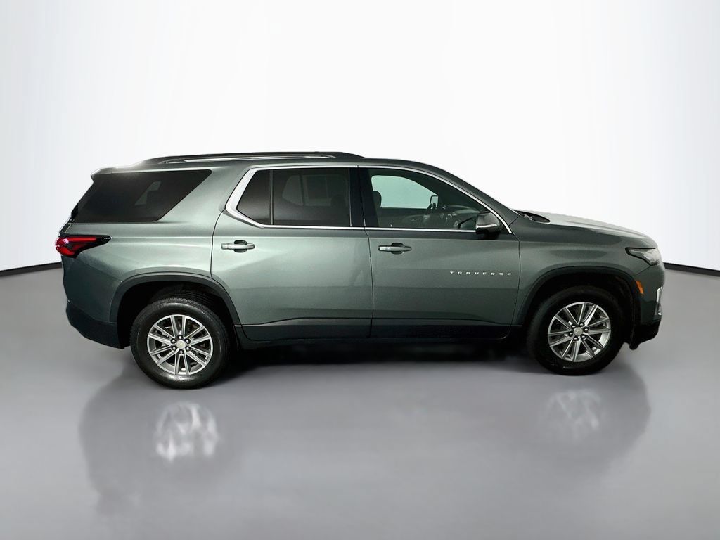 Used 2023 Chevrolet Traverse LT AWD/4WD image 8