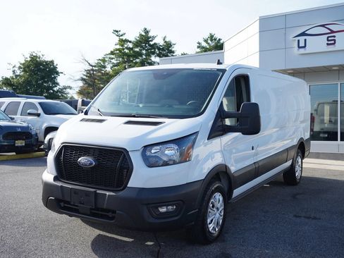 Used 2021 Ford Transit 250 Low Roof RWD image 5