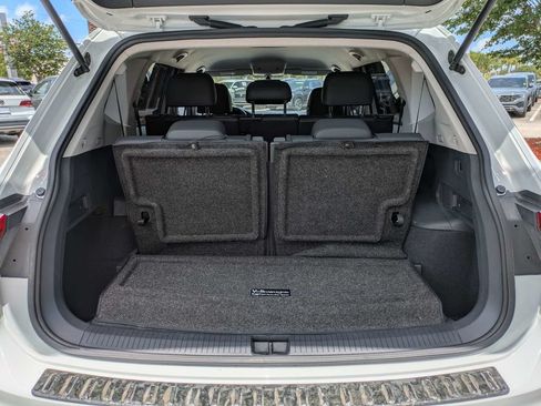 Used 2019 Volkswagen Tiguan SE FWD image 14