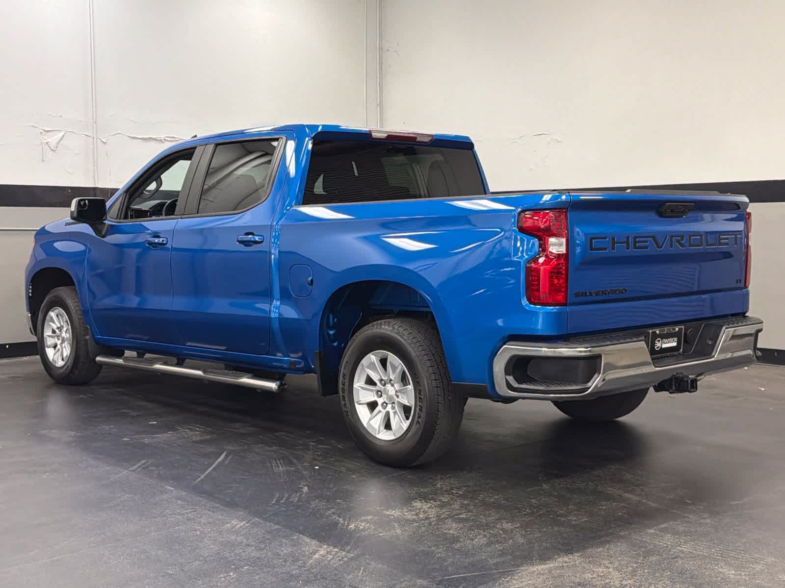 Used 2024 Chevrolet Silverado 1500 LT w/ LPO, Dark Essentials Package RWD image 8
