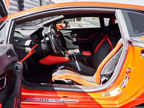 Used 2023 Lamborghini Huracan Tecnica RWD image 36