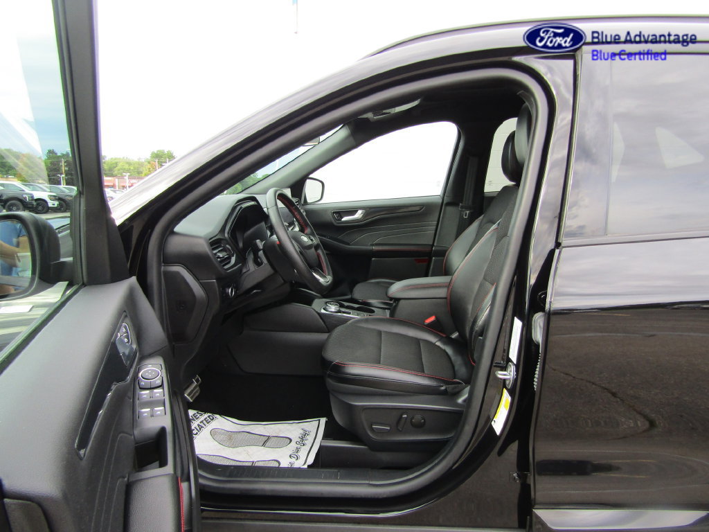 Certified 2024 Ford Escape ST-Line AWD/4WD image 23