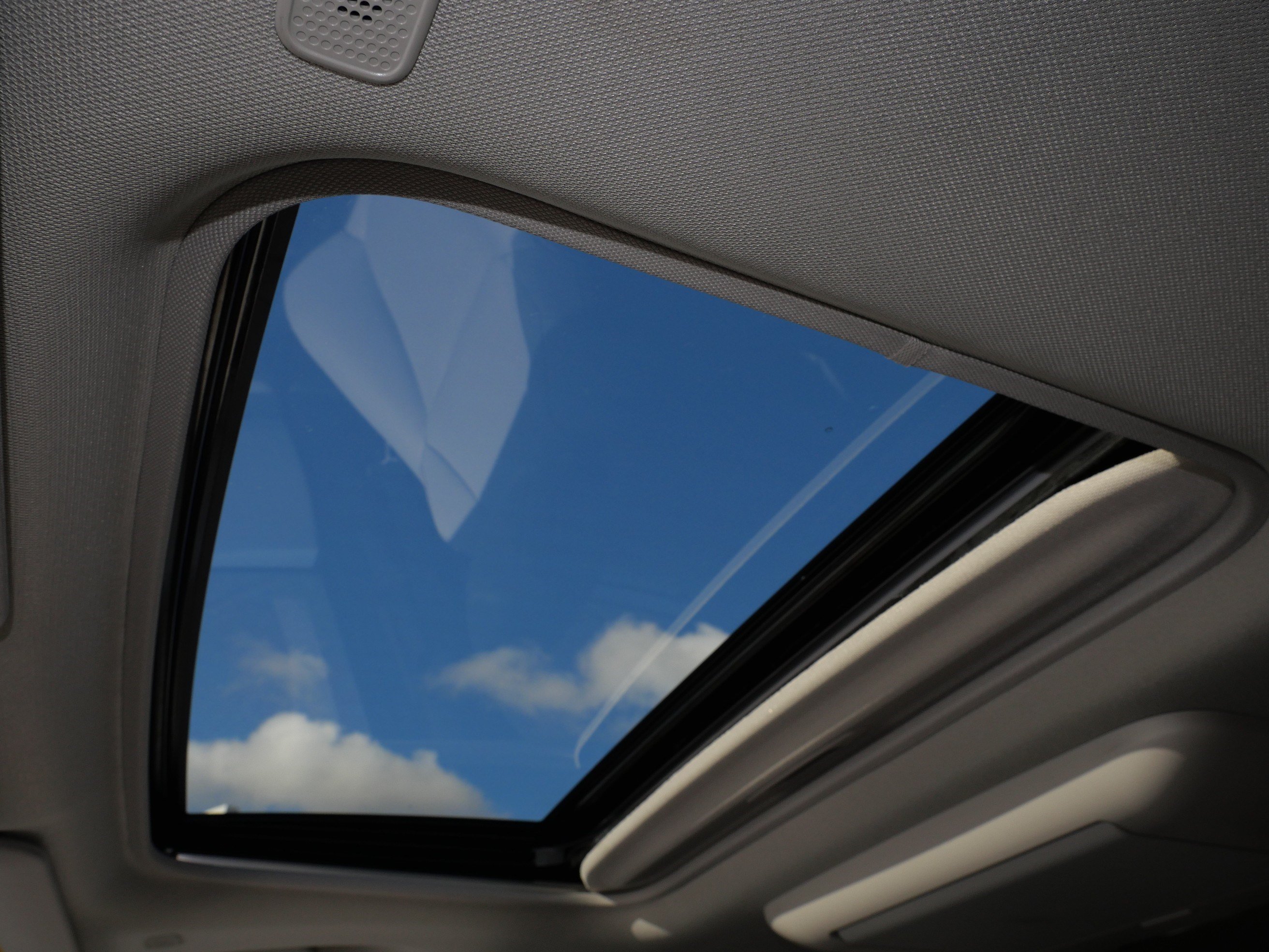 Certified 2026 Toyota Sienna XLE FWD image 31