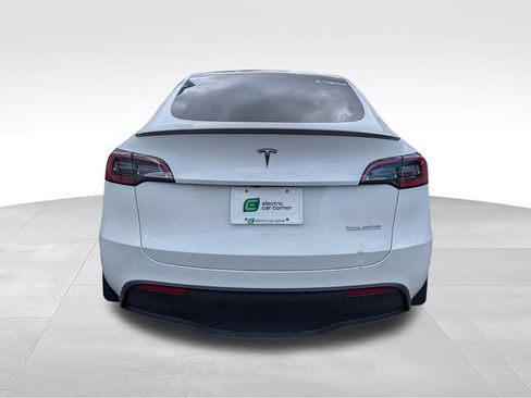 Used 2023 Tesla Model Y Performance AWD/4WD image 6