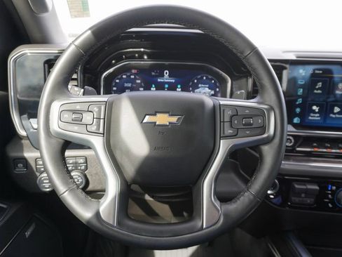 Used 2024 Chevrolet Silverado 1500 LTZ AWD/4WD image 9