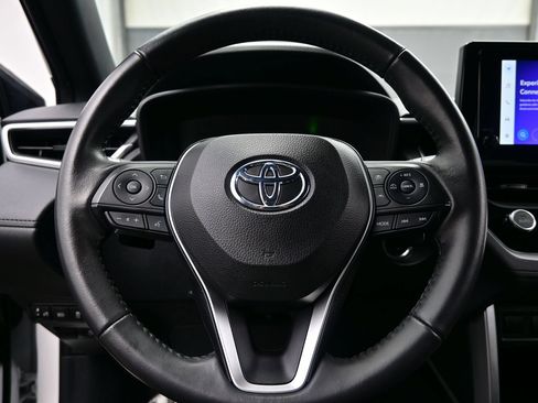 Used 2023 Toyota Corolla Cross AWD Hybrid image 22
