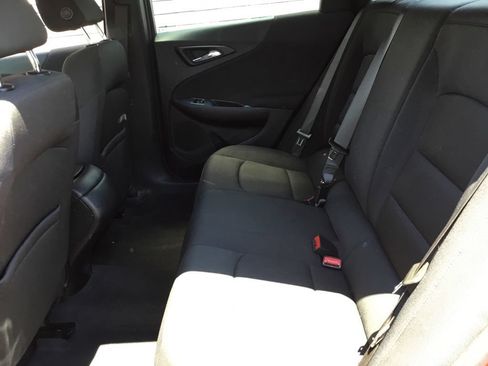 Used 2021 Chevrolet Malibu RS FWD image 6