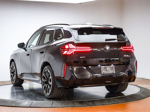 Certified 2025 BMW X3 xDrive30i w/ M Sport Package image 9