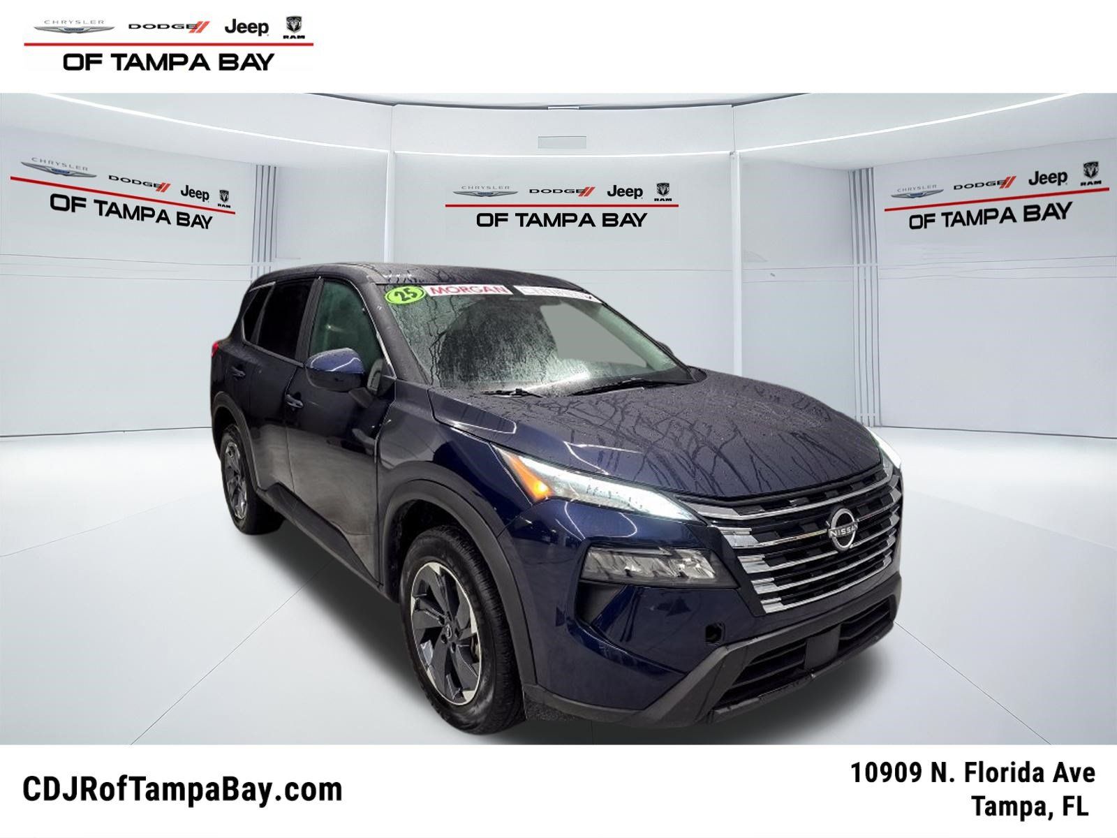 Used 2025 Nissan Rogue SV FWD image 1