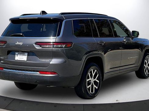 Certified 2024 Jeep Grand Cherokee L Limited w/ Luxury Tech Group II image 9