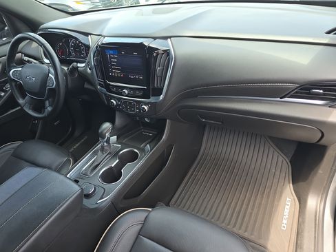 Used 2023 Chevrolet Traverse Premier w/ Redline Edition FWD image 12
