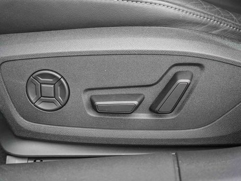 Used 2025 Audi A5 2.0T Premium Plus Sedan w/ Premium Plus image 19