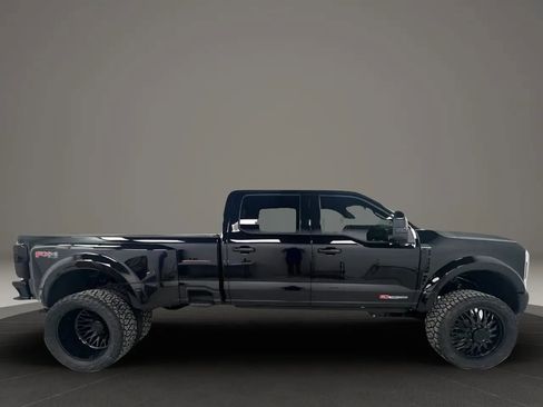 Used 2026 Ford F450 Platinum w/ FX4 Off-Road Package AWD/4WD image 6