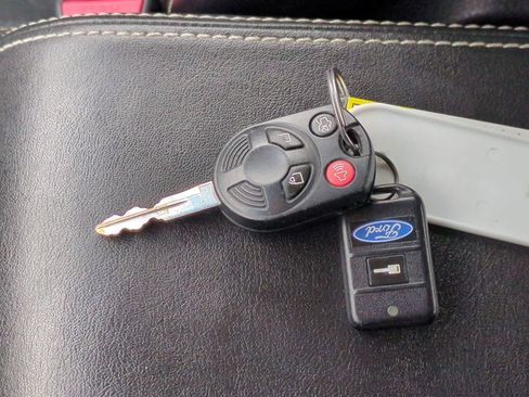 Used 2010 Ford Fusion Sport image 37