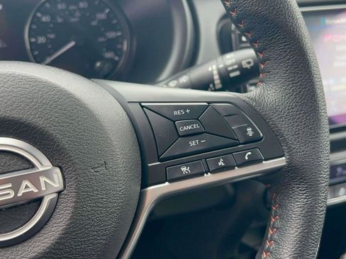 Used 2023 Nissan Kicks SR w/ Exterior Package image 18