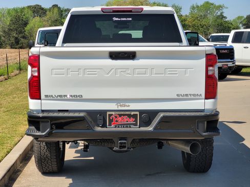 New 2026 Chevrolet Silverado 2500 Custom w/ Custom Value Package AWD/4WD image 4