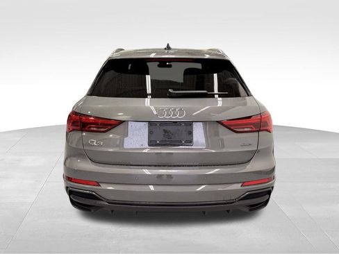 Used 2024 Audi Q3 2.0T Premium w/ Convenience Package AWD/4WD image 4