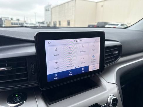 Used 2021 Ford Explorer XLT AWD/4WD image 22
