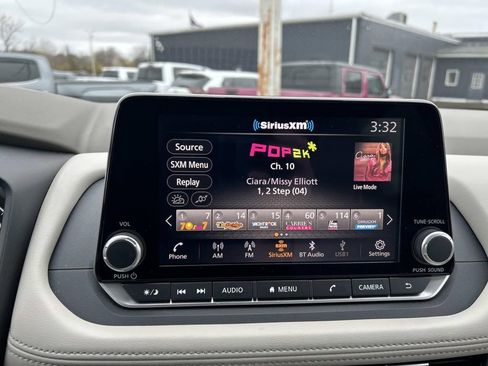 Used 2023 Nissan Rogue SL image 29