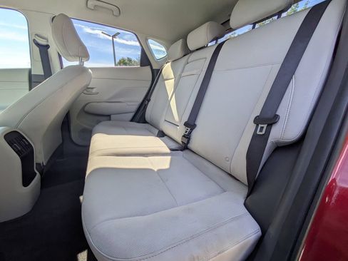 Used 2025 Hyundai Kona SEL AWD/4WD image 13