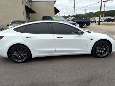 Used 2018 Tesla Model 3 Mid Range RWD image 6