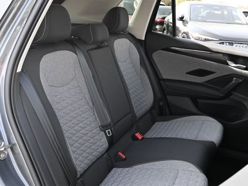 Used 2025 Volkswagen Tiguan S image 20