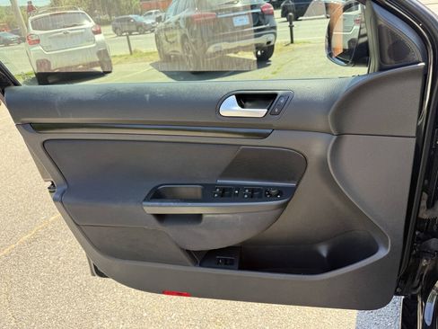 Used 2013 Volkswagen Jetta S FWD image 21