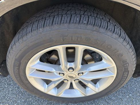 Used 2023 Dodge Durango GT image 37