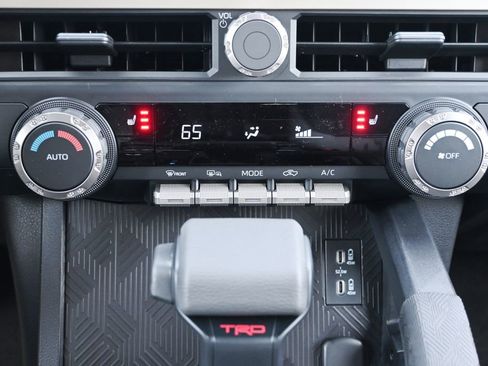 New 2026 Toyota Tacoma TRD Off-Road AWD/4WD image 19