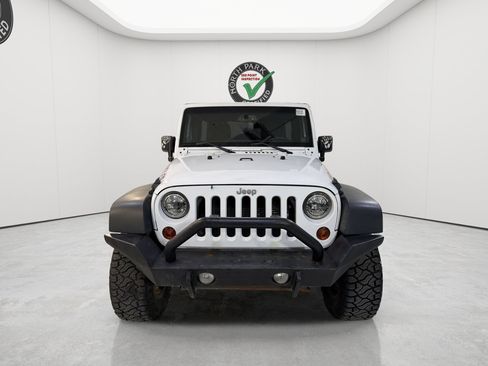 Used 2013 Jeep Wrangler Unlimited Sport AWD/4WD image 13