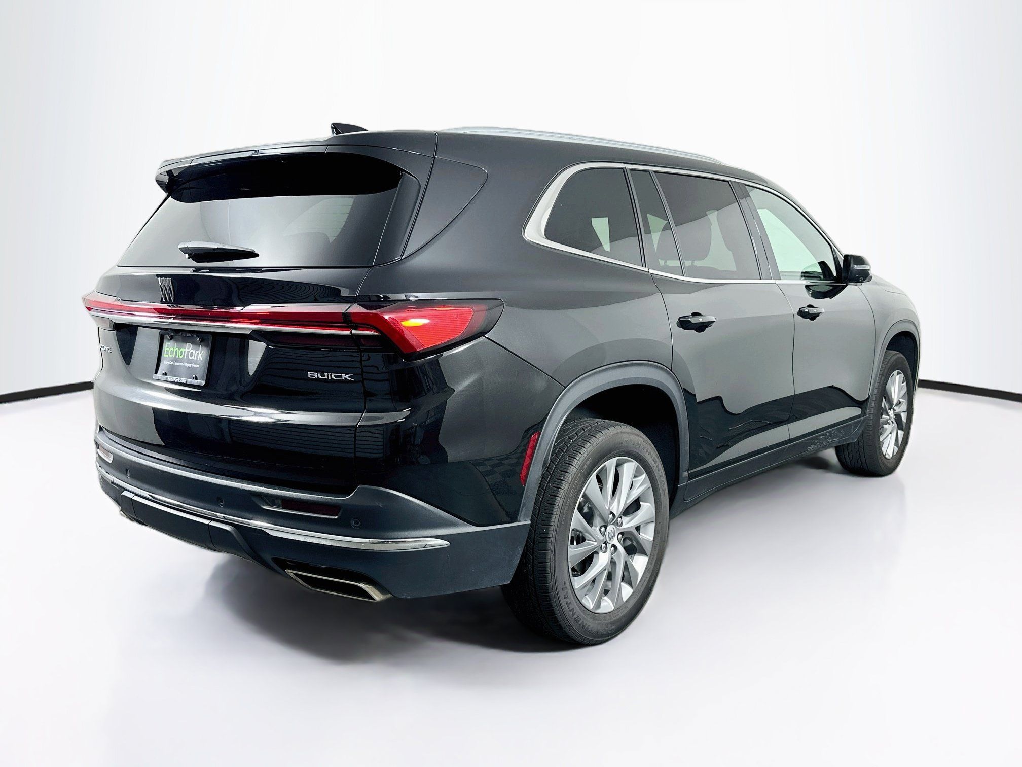 Used 2025 Buick Enclave Preferred FWD image 9