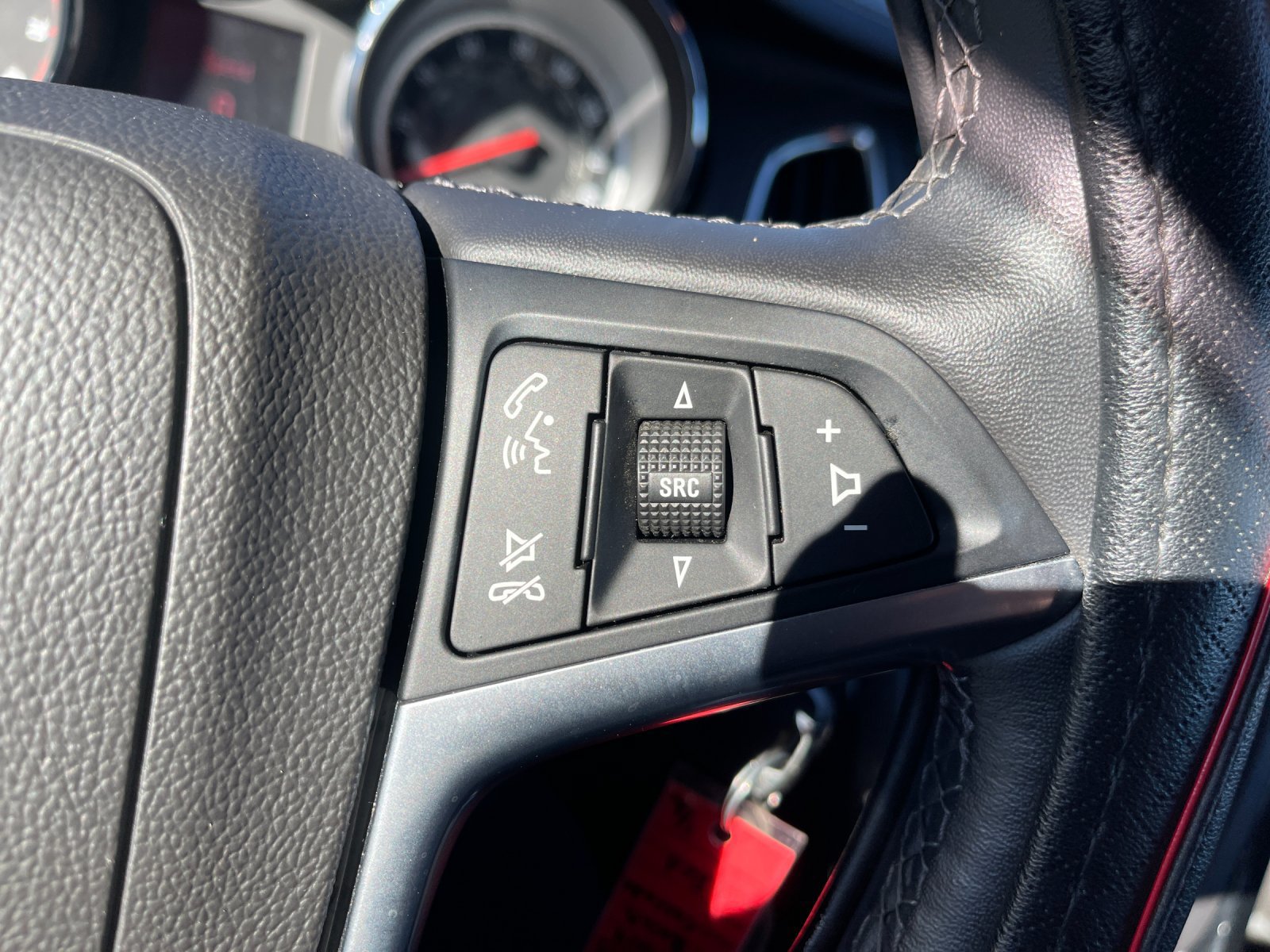 Used 2019 Buick Cascada Premium FWD image 27