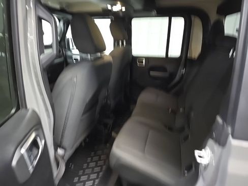 Used 2020 Jeep Gladiator Sport w/ Quick Order Package 24S image 30