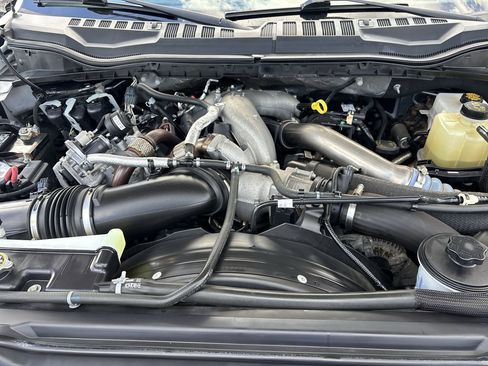 Used 2020 Ford F350 XLT image 11