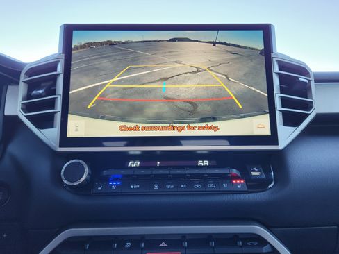 Used 2025 Toyota Tundra Limited image 18