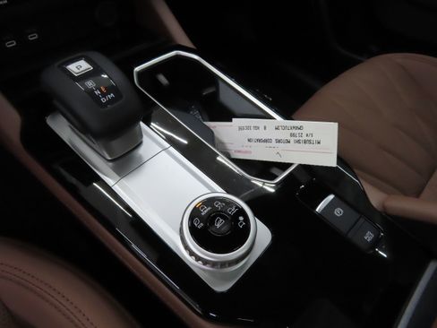 New 2025 Mitsubishi Outlander SEL image 14