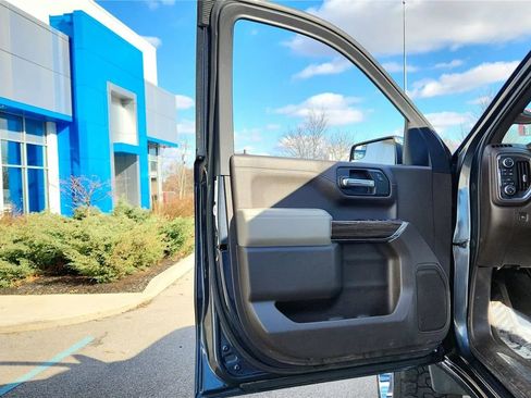 Used 2021 Chevrolet Silverado 1500 LT image 26