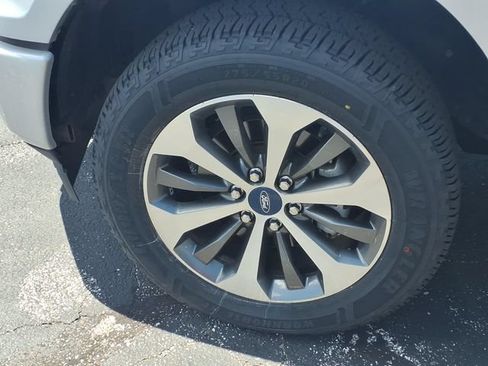 Used 2019 Ford F150 XL w/ Equipment Group 101A Mid AWD/4WD image 16
