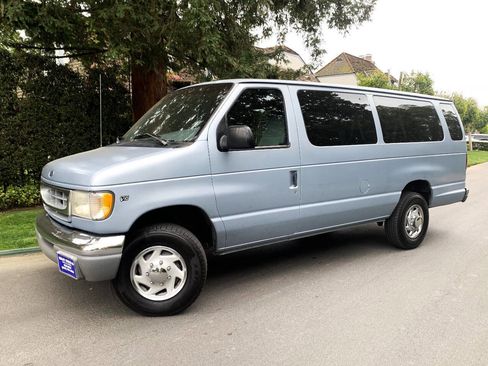 Used 1999 Ford E-350 and Econoline 350 XLT image 3