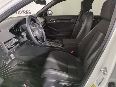 Used 2024 Honda Civic Sport image 9