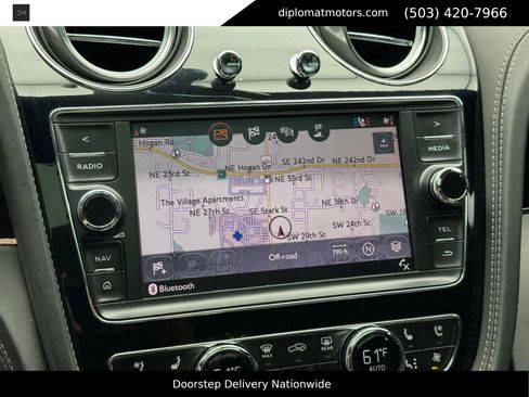 Used 2020 Bentley Bentayga AWD/4WD image 30