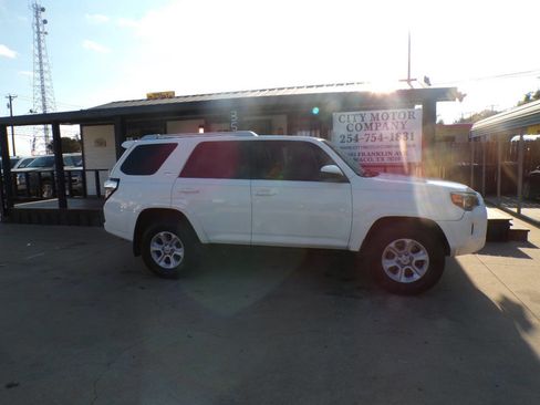 Used 2016 Toyota 4Runner 2WD image 1