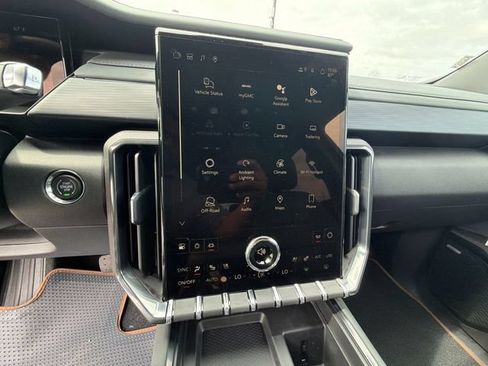 New 2026 GMC Acadia AT4 w/ Luxury Package AWD/4WD image 14