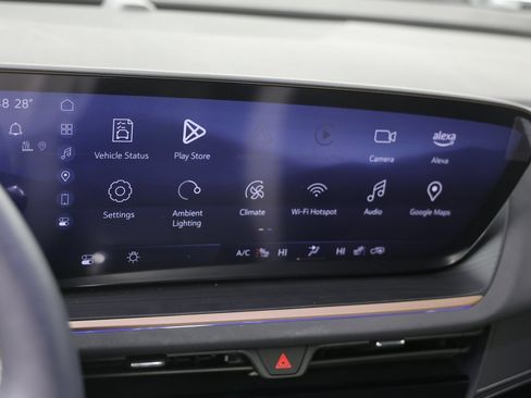 Used 2025 Buick Envision Sport Touring image 19