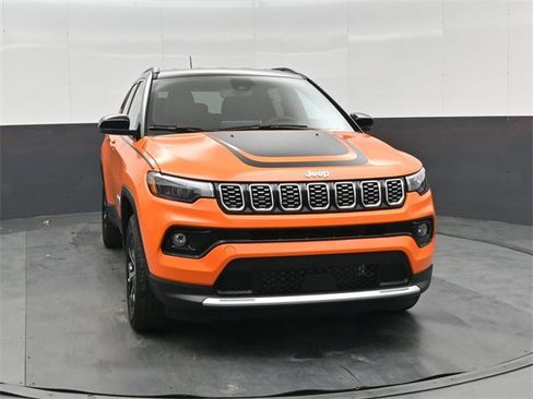 New 2026 Jeep Compass Limited w/ Mopar Graphics Package image 10