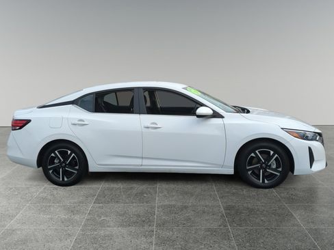 Used 2024 Nissan Sentra SV image 6