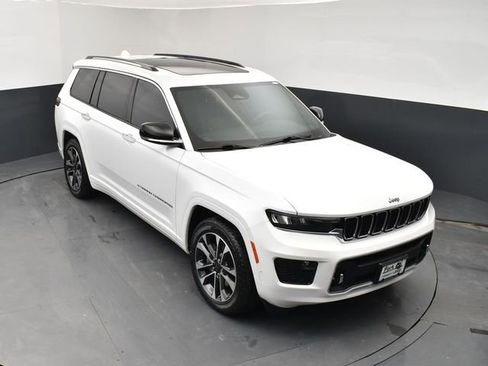 Used 2023 Jeep Grand Cherokee L Overland image 13