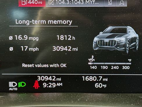 Used 2023 Audi Q8 Premium w/ Convenience Package AWD/4WD image 12